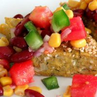 Mamaligă cu tahini și sos salsa Mamaliga cu tahini si sos salsa