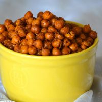 Snacks din năut copt (Roasted chickpea snack)