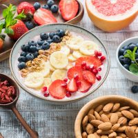 25 de gustări sănătoase și cu puține calorii: idei de snacksuri slab calorice