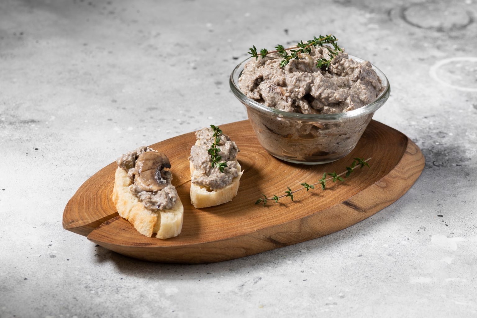 Pastă vegetală din mei și tofu