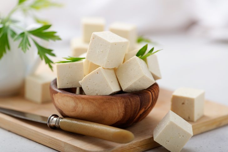 20+ de rețete cu tofu pe care le poți găti în post sau în orice dietă vegetariană sau plant-based