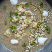 Supă cremă de legume și ciuperci cu quinoa